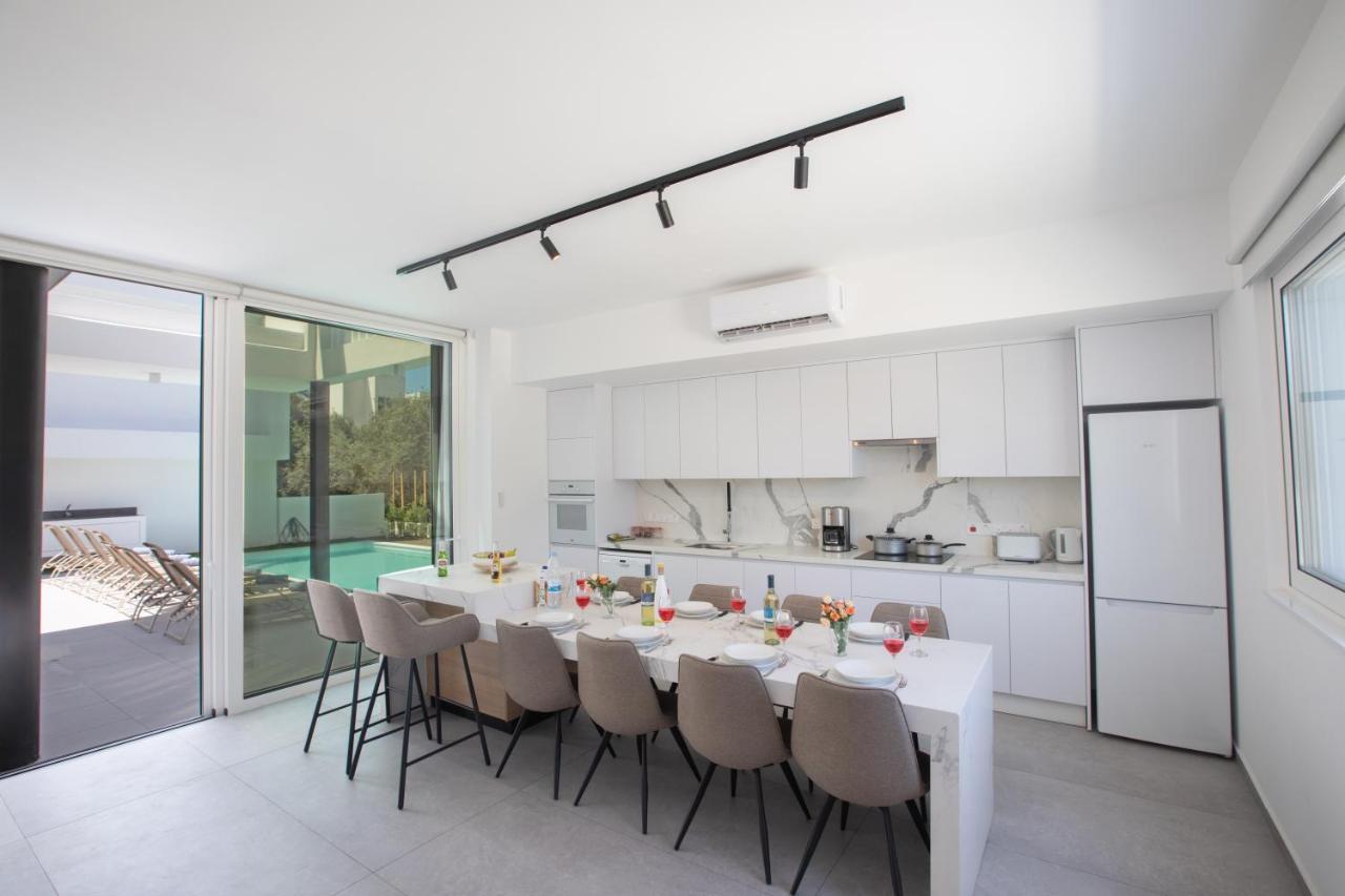 Kube Luxury Villas Ayia Napa Exterior foto