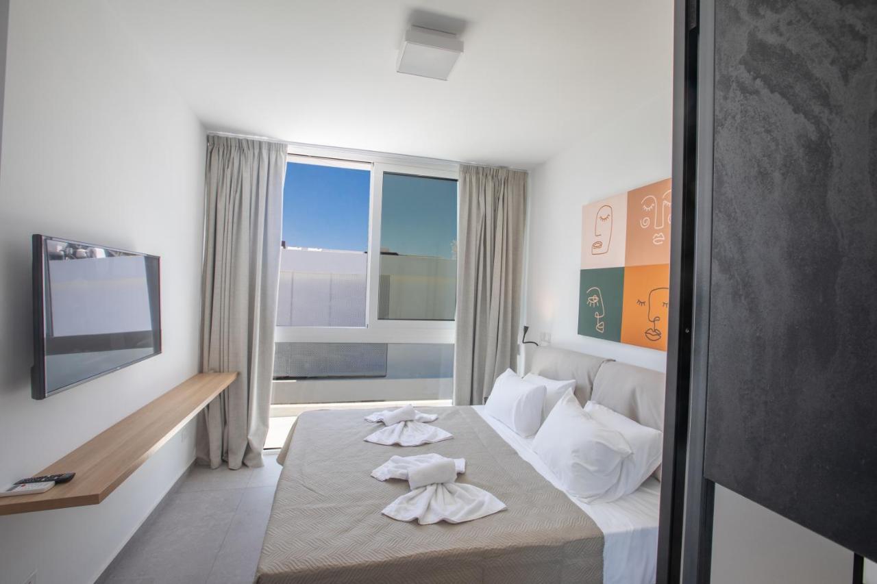 Kube Luxury Villas Ayia Napa Exterior foto