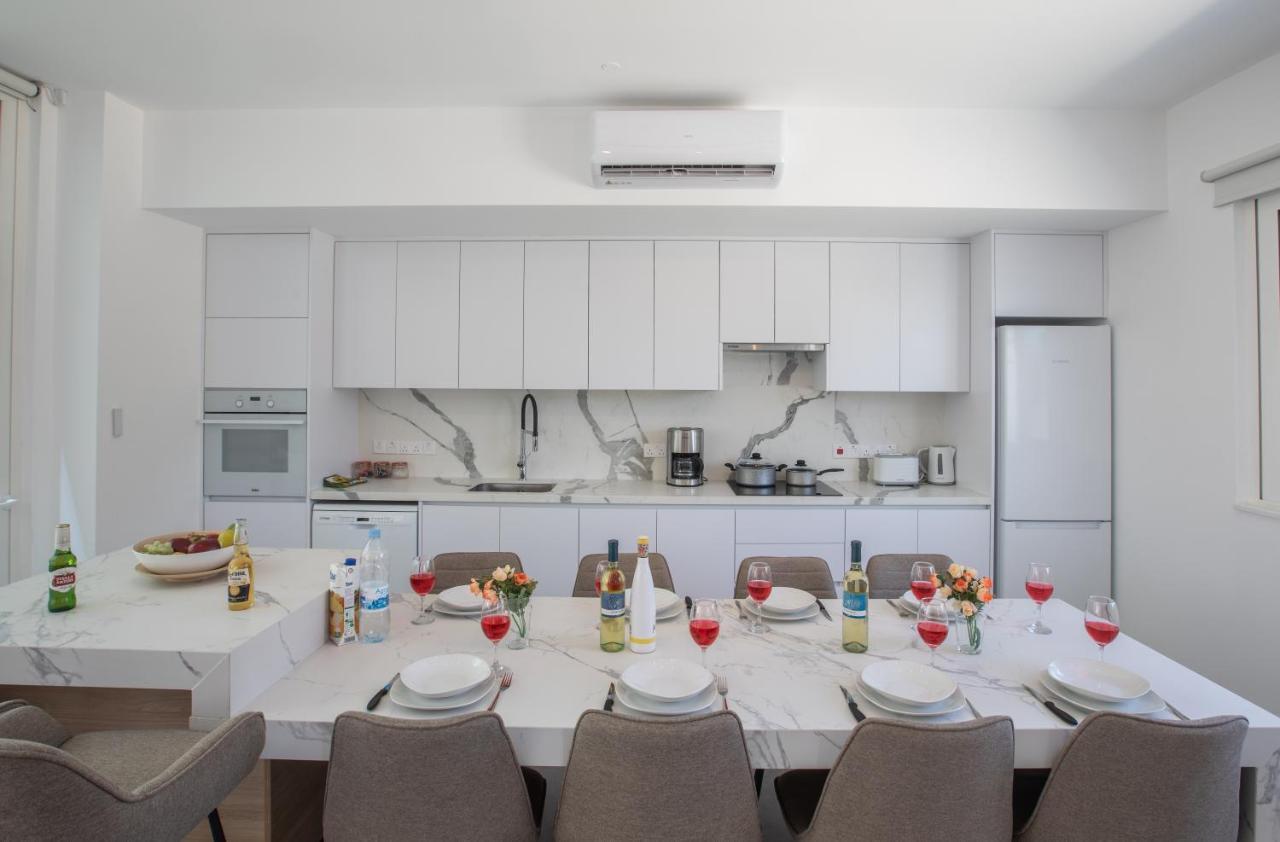 Kube Luxury Villas Ayia Napa Exterior foto